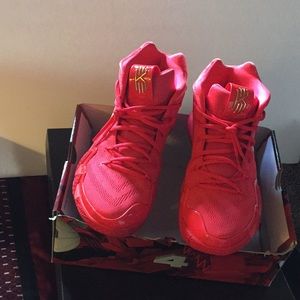 Kyrie 4 red carpet edition